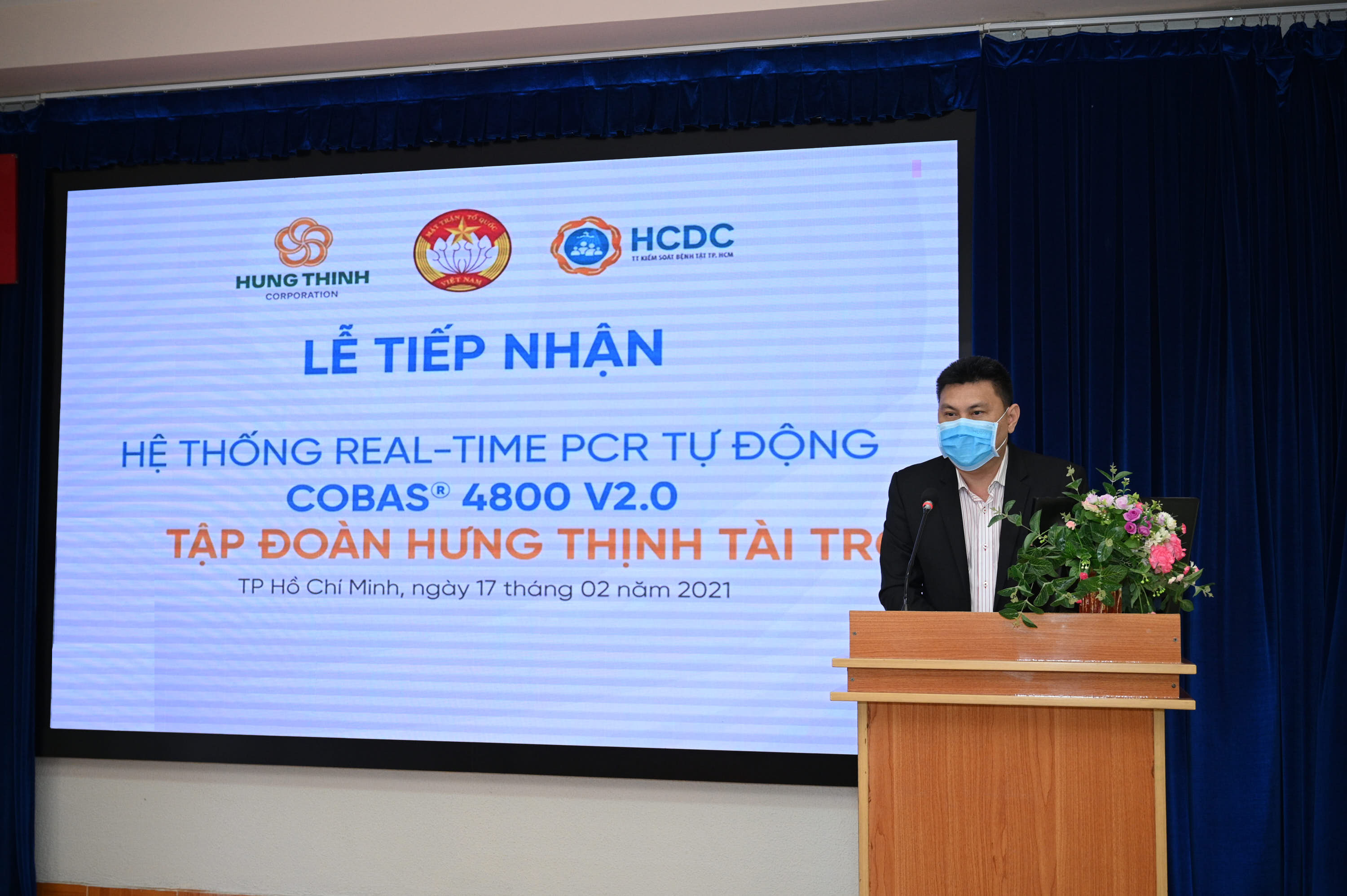 Tập đoàn Hưng Thịnh trao tặng  hệ thống máy xét nghiệm cho Trung tâm kiểm soát bệnh tật TP.HCM